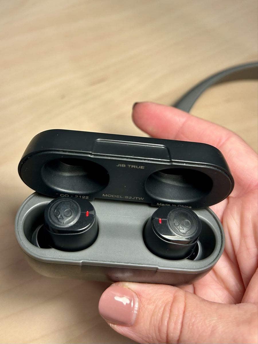 Skullcandy Cuffie: Skullcandy Jib True wireless earbuds – Usato da Zug venduto da kki_yv65