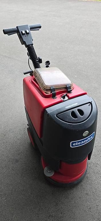 Cleanfix Toutes les machines: Cleanfix Scheuersaugmaschine – D'occasion à Gams par yadejo03