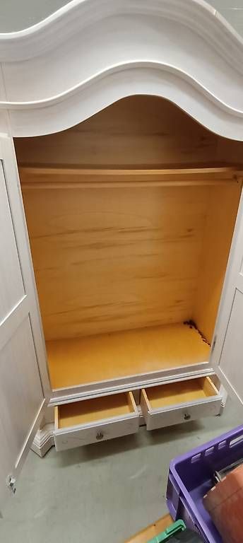 Armoires: Antikschrank – D'occasion à Pfäffikon ZH par K-V-M 2