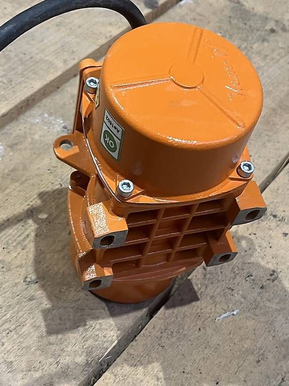 Motori: Vibrationsmotor stark, Kem-P 400V – Usato da Endingen venduto da benjaminsteiner 4