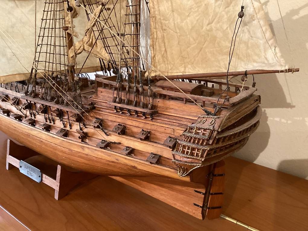 Kits de montage: Maquette Le Superbe – D'occasion à Vernier par cas_d8yw 1