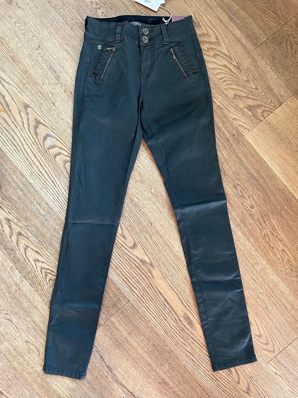 Nile Pantaloni: Hose, Nile //NEU// M forest – Nuovo (secondo la descrizione) da Stettfurt venduto da outlet72