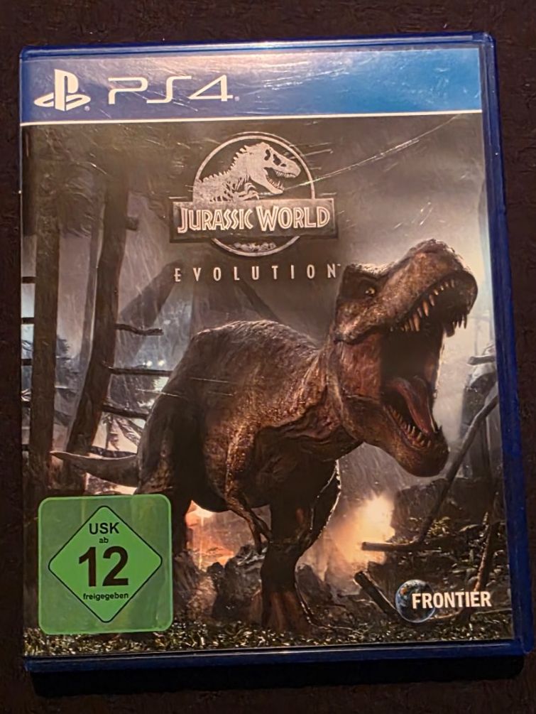 Giochi: Jurassic World Evolution PS4 - Top Zustand, ab 12 – Usato da Niederbipp venduto da Tamara15101995