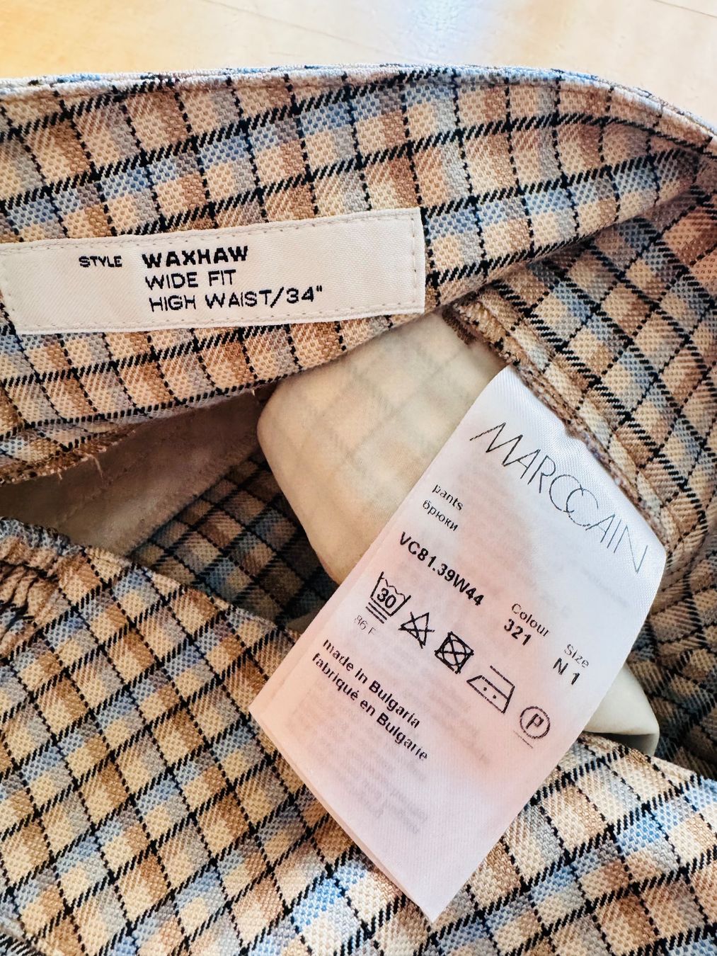 Marc Cain Pantaloni: MARC CAIN HOSE kariert N1 43/36 Freizeithose – Usato da Rorschacherberg venduto da JulieDanielle 4