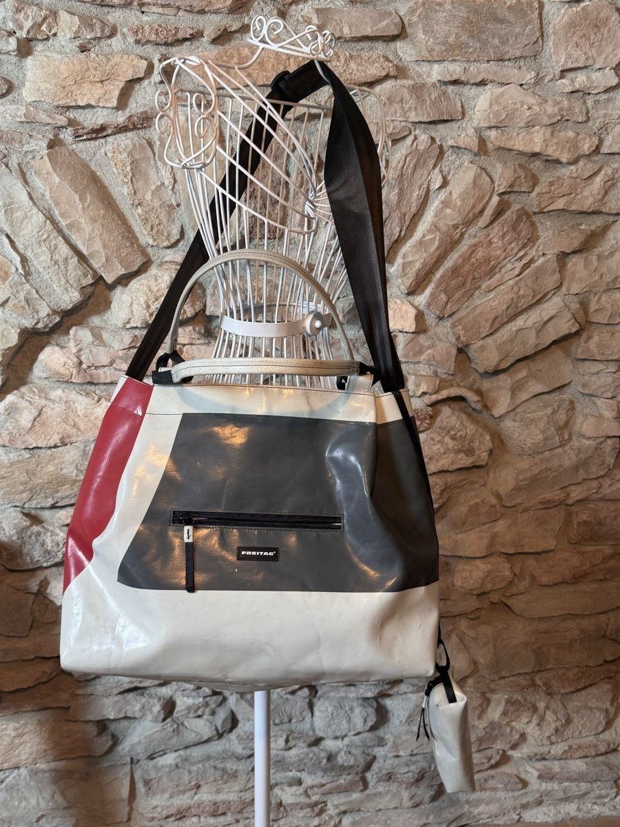 Freitag Autres vêtements & accessoires: Freitag F62 Peggy  – D'occasion à Arsiè par Marydema76 9