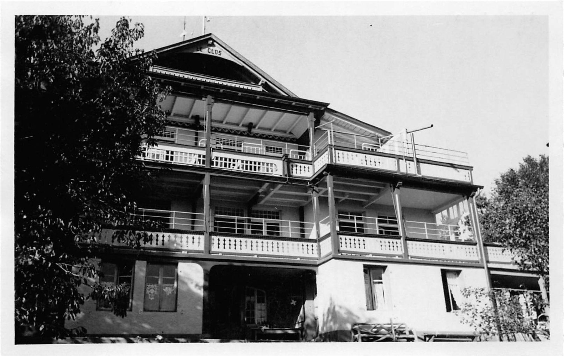 Cartes postales: Leysin, Le Clos – D'occasion à Ottikon b.Kemptth. par Neptun1974