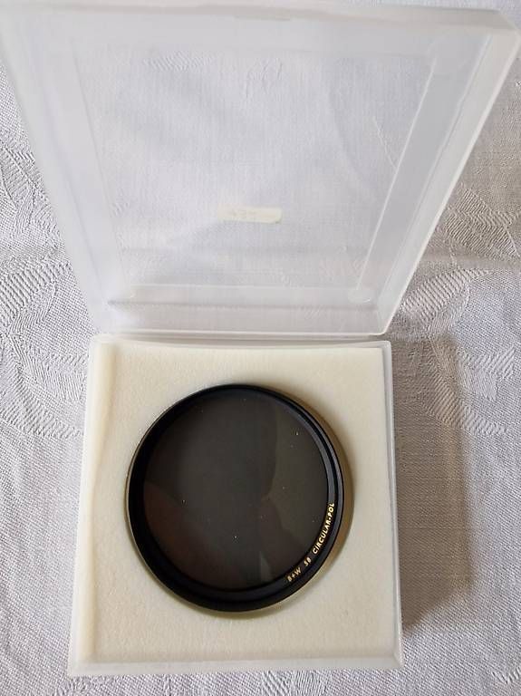 Obiettivi: Spenden-Auktion: Objektivfilter B+W CPL 58mm – Usato da Wasen im Emmental venduto da Hopeful_Hearts_Foun.