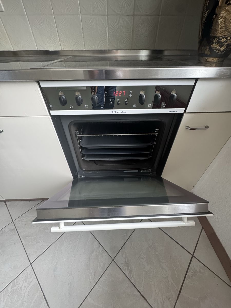 Electrolux Appareils de cuisine: Backofen – D'occasion à Domat/Ems par Ardi1911 1