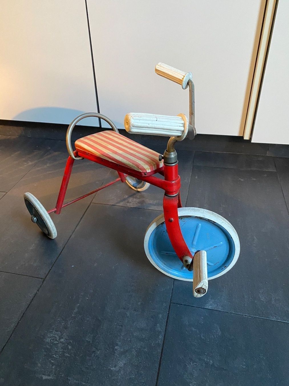 Fahrzeuge für Kinder: Antikes Kindervelo aus den 50er – Gebraucht aus Ostermundigen von mapa9