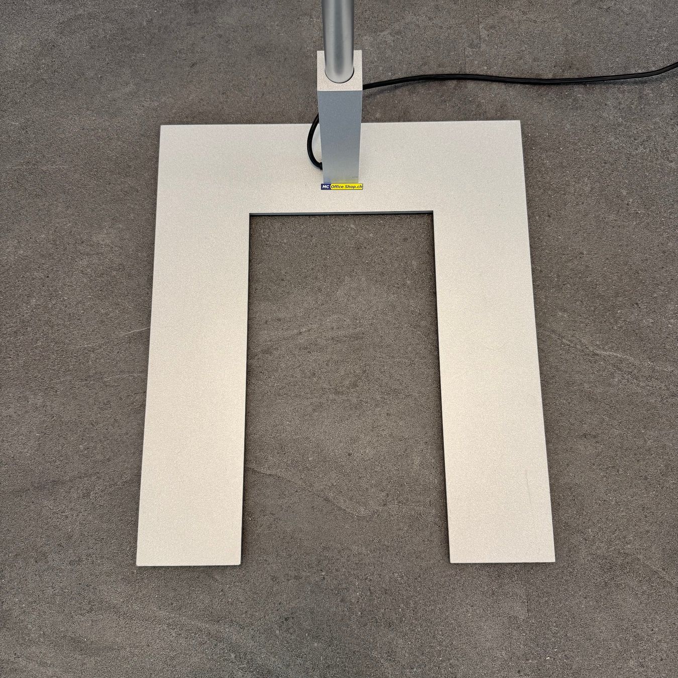 Regent Lampes: Regent Level Stehleuchte mit Sensor – D'occasion à Schönenwerd par mcofficeshop 4