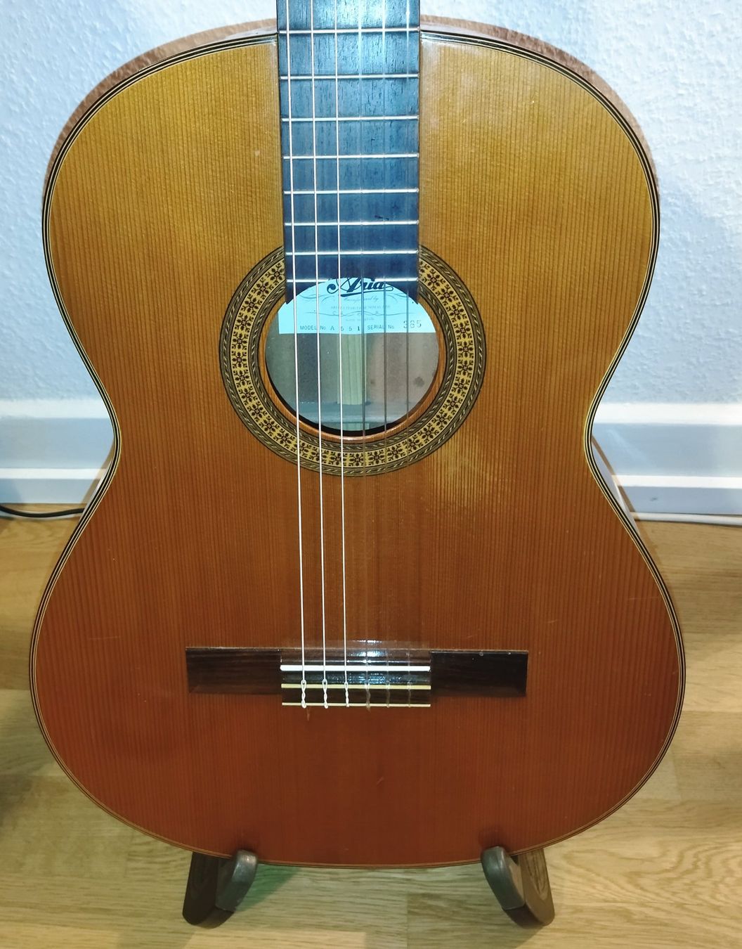 Aria Musikinstrumente: Klassische Gitarre "Aria" – Gebraucht aus Basel von rulinfire 2