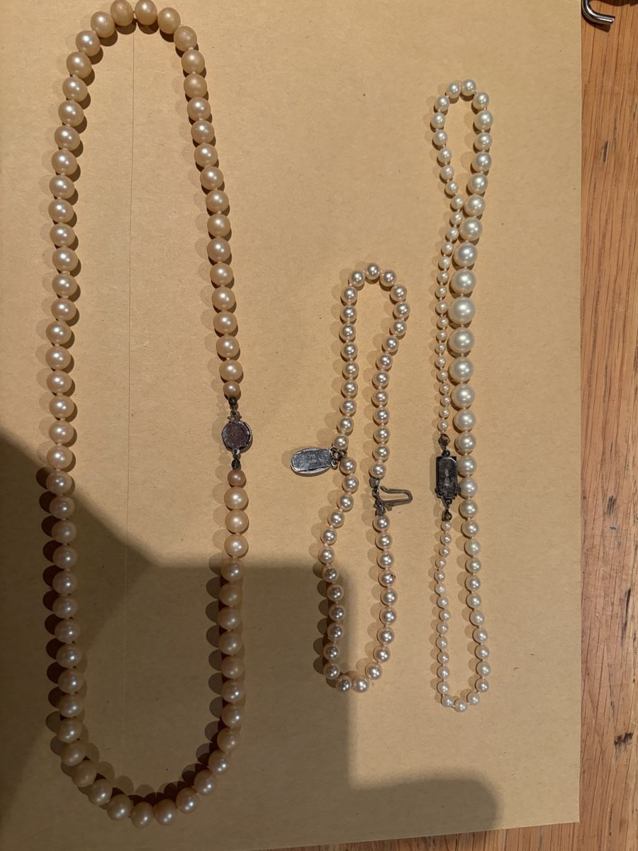 Sonstiger Schmuck: Colliers et bracelet en perles  – Gebraucht aus Echallens von JAR69 2