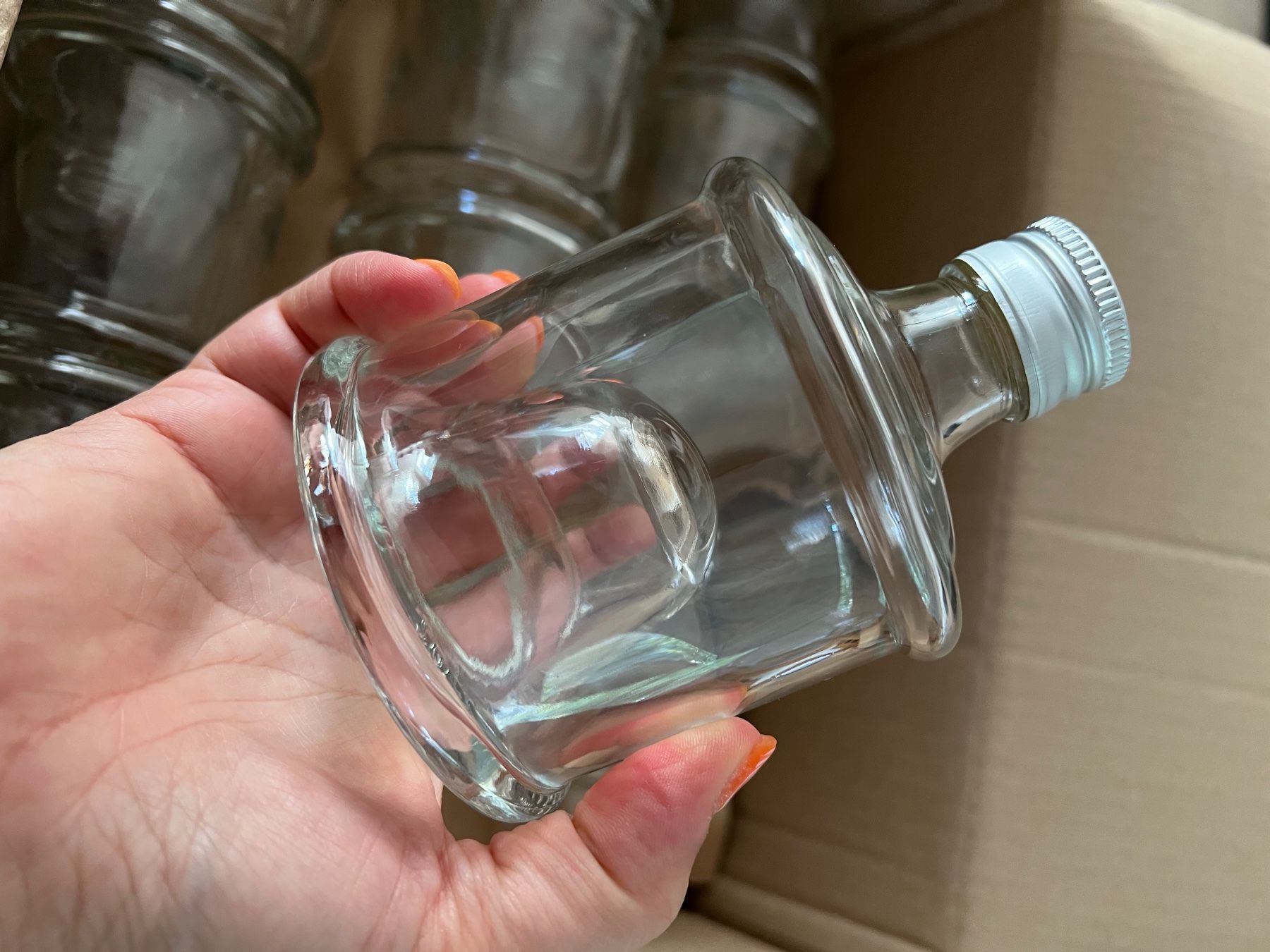 Altro: Glasflasche stapelbar – Nuovo e nell'imballaggio originale da Münchenbuchsee venduto da dani1113 1