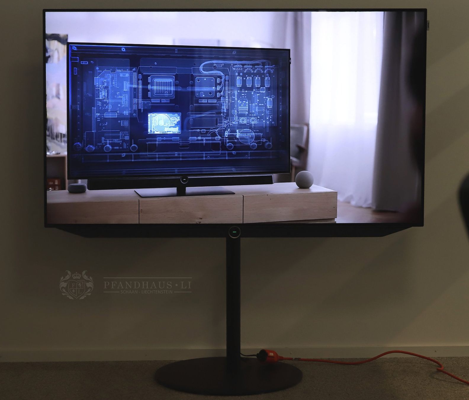 Loewe Televisori: LOEWE BILD V55 DR+ FERNSEHER MIT STANDFUSS – Usato da Schaan venduto da Pfandhaus-LI 5