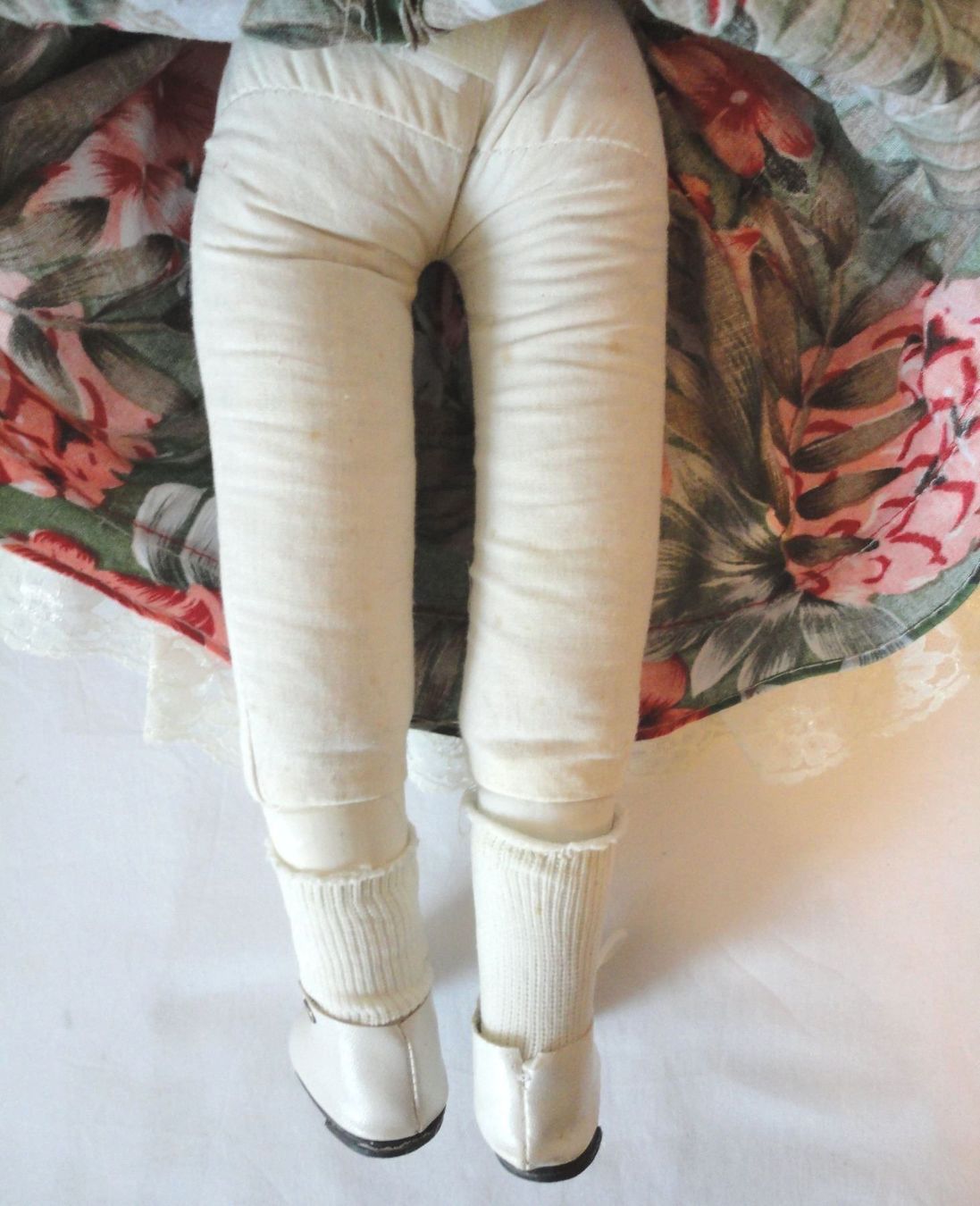 Bambole: Puppe/Künstlerpuppe Classique Collection – Usato da zürich venduto da parts5060 7