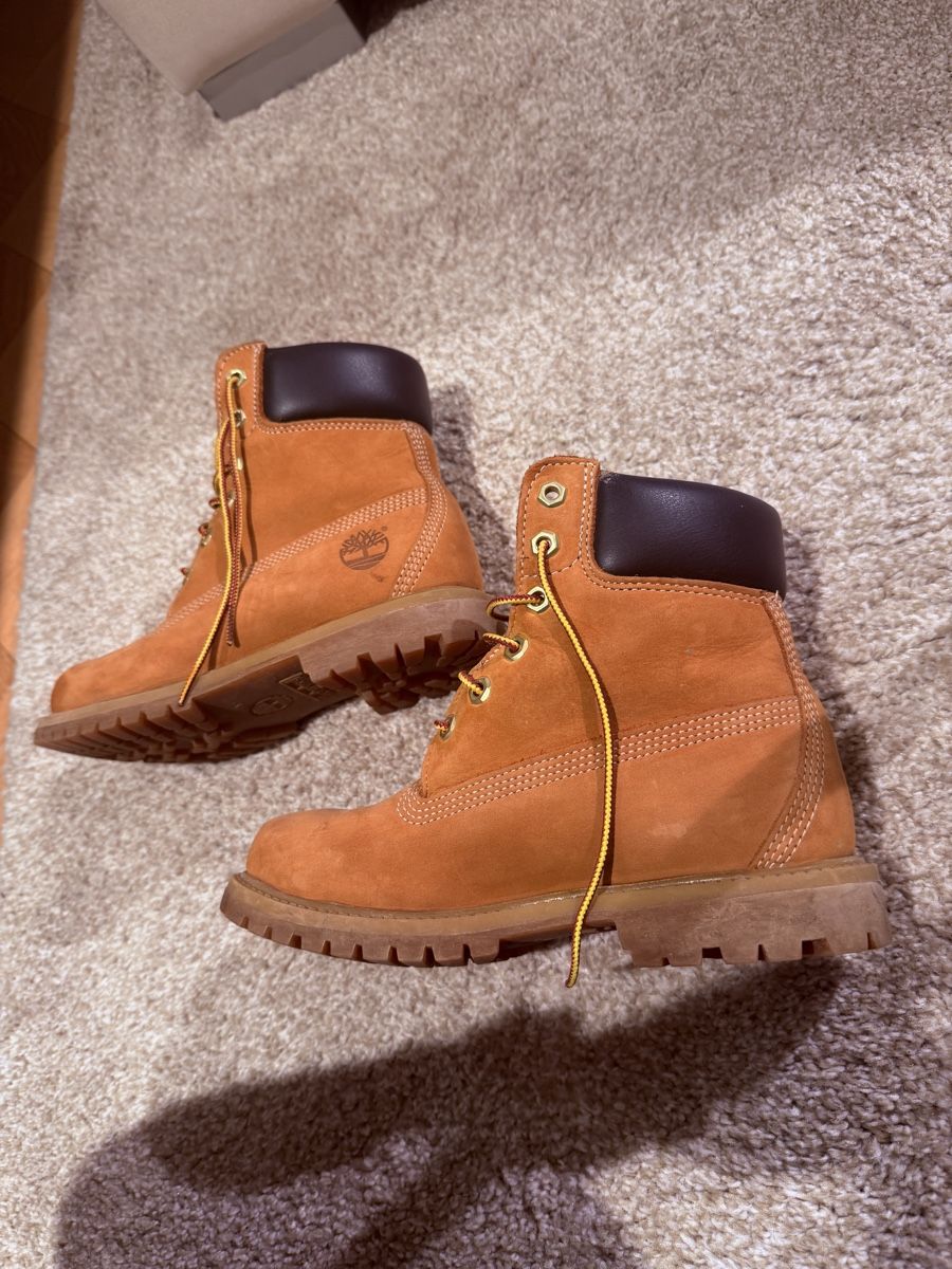 Timberland Scarpe da donna: Timberland ankle Boots - Size 36 - Great Condition! – Usato da Schwyz venduto da ann_5w8m 1