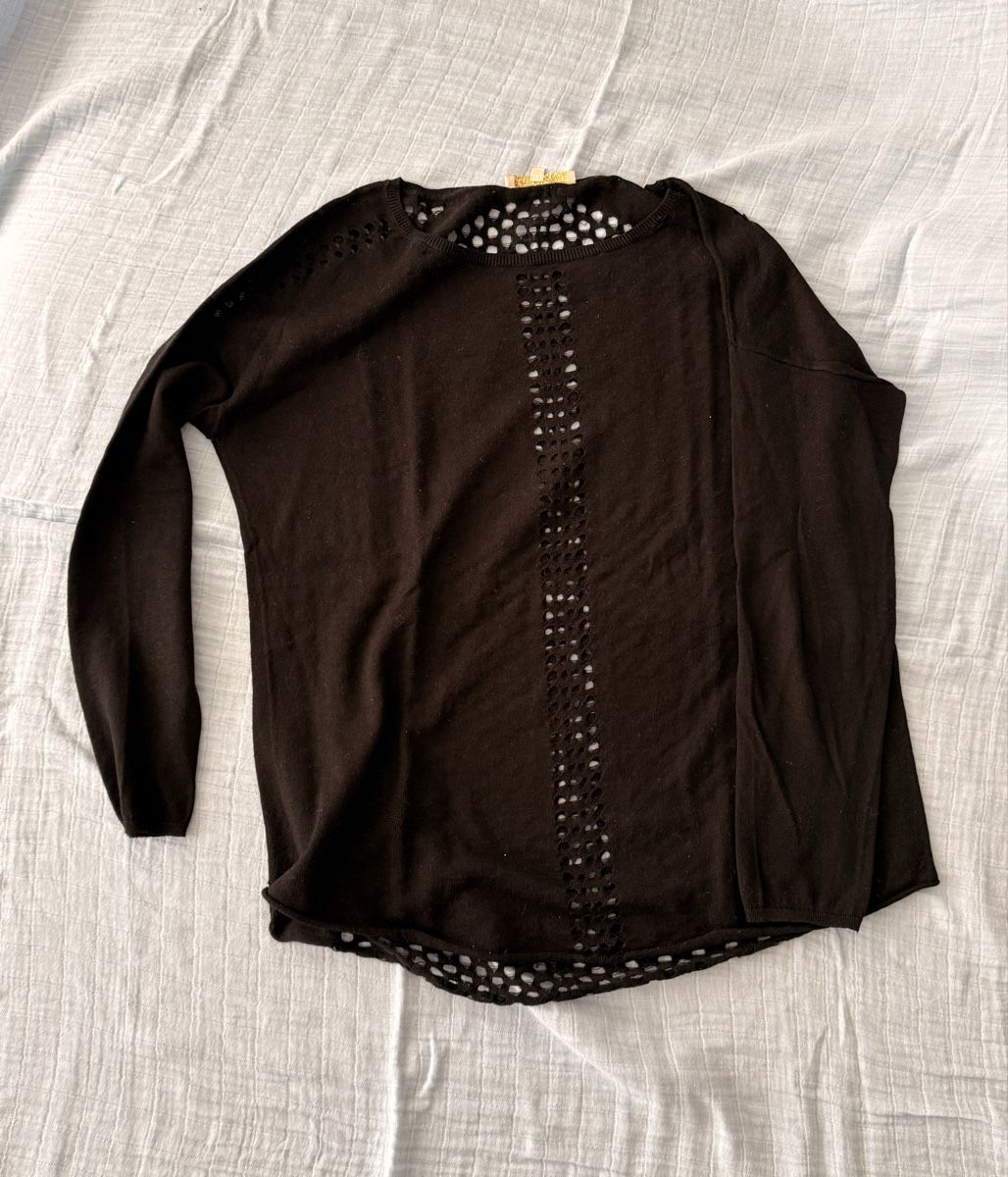 Maje Maglioni & Felpe: Damen Pullover Maje schwarz mit Lochmuster Grösse M/2 – Usato da Pfäffikon SZ venduto da udyrfrykte