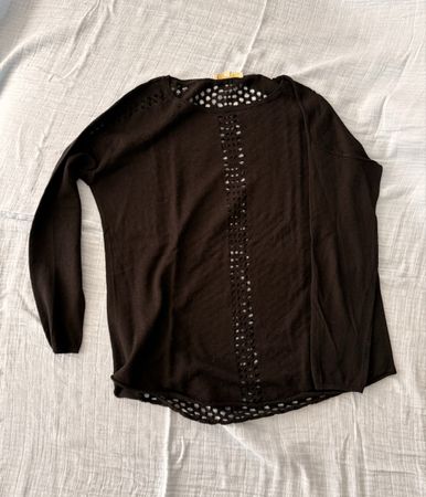 Damen Pullover Maje schwarz mit Lochmuster Grösse M/2