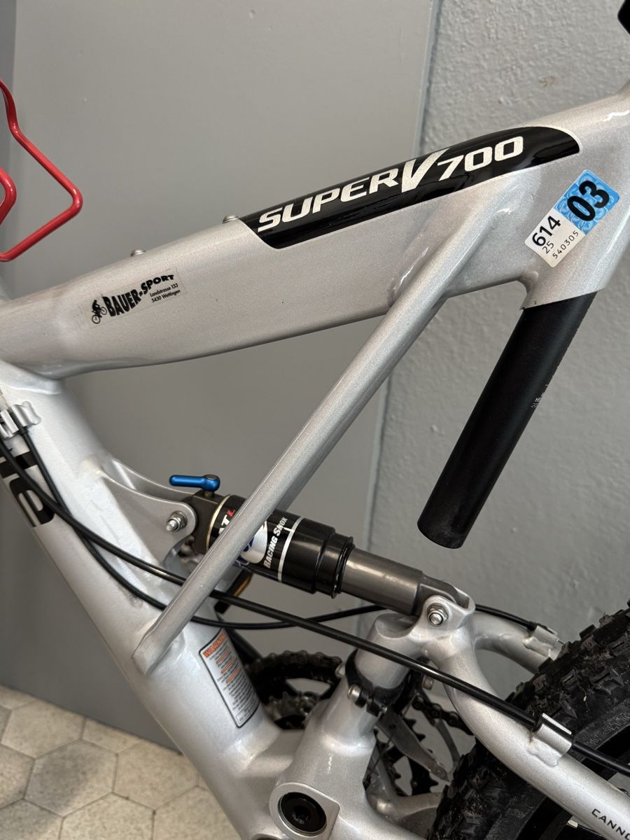 Cannondale Biciclette: Cannondale Super V700 – Usato da Künten venduto da Spike17 6