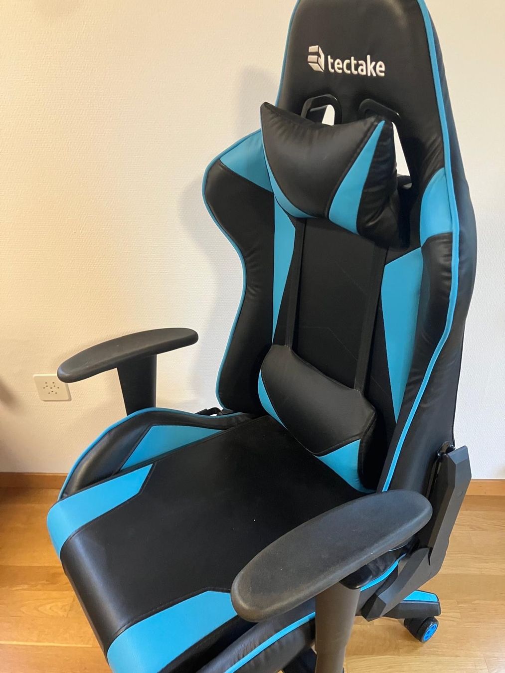 TecTake Stühle: Gaming-Stuhl – Gebraucht aus Goldach von jan_ls8b 2