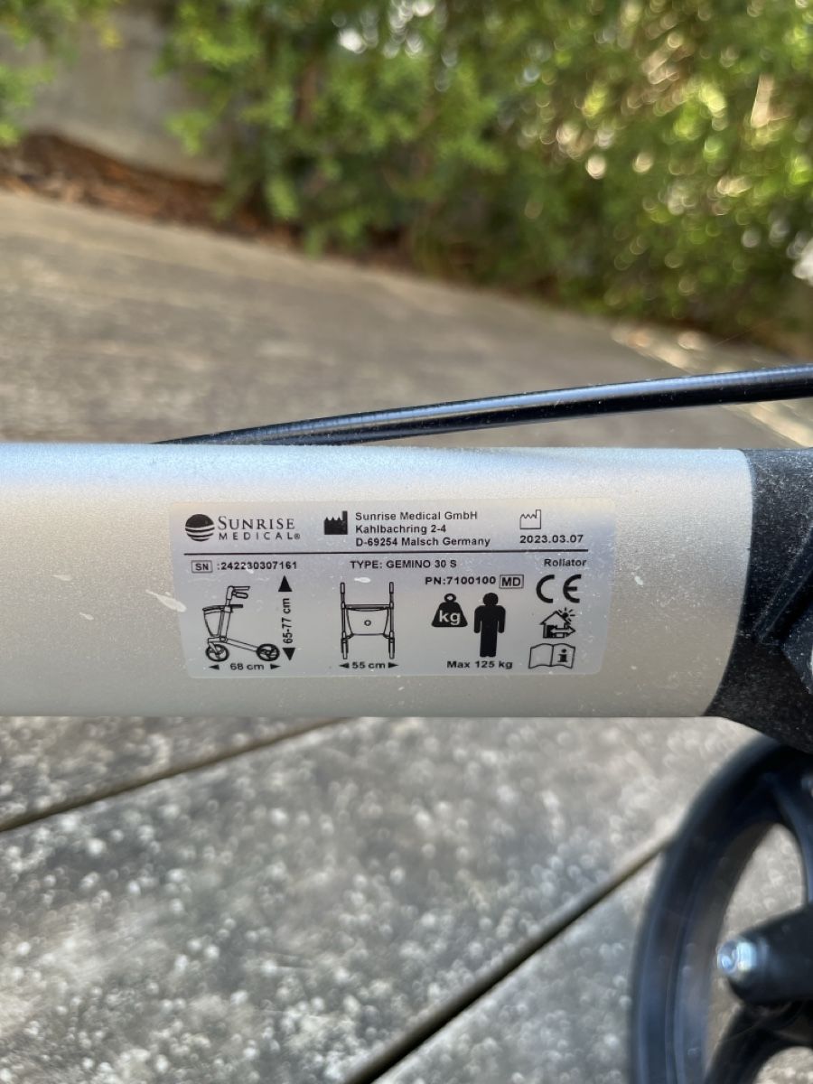 Ausili per la deambulazione: Rollator Gemino 30s – Usato da Bern venduto da Funkym 4