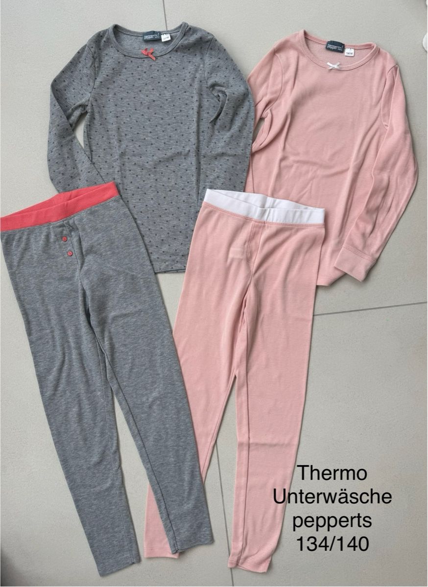 Lotti & Set di vestiti: Kleiderset Girl 134/140 – Usato da Rickenbach SO venduto da Lerg 4