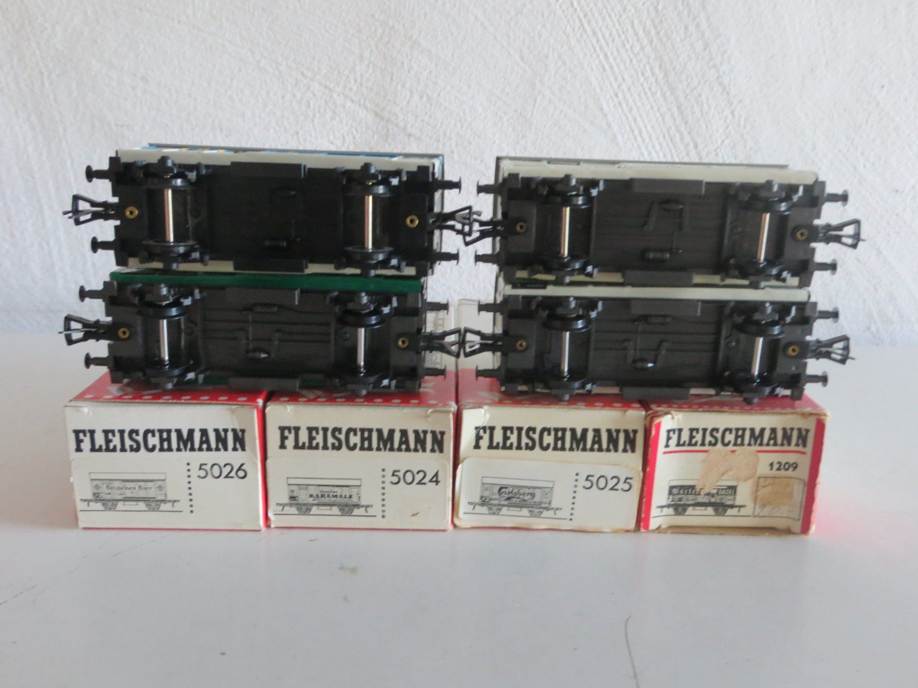Fleischmann Trains électriques: Fleischmann H0: Set mit 4 Bierwagen, Blech, mit OVP – D'occasion à St.Gallen par gnumolo 5