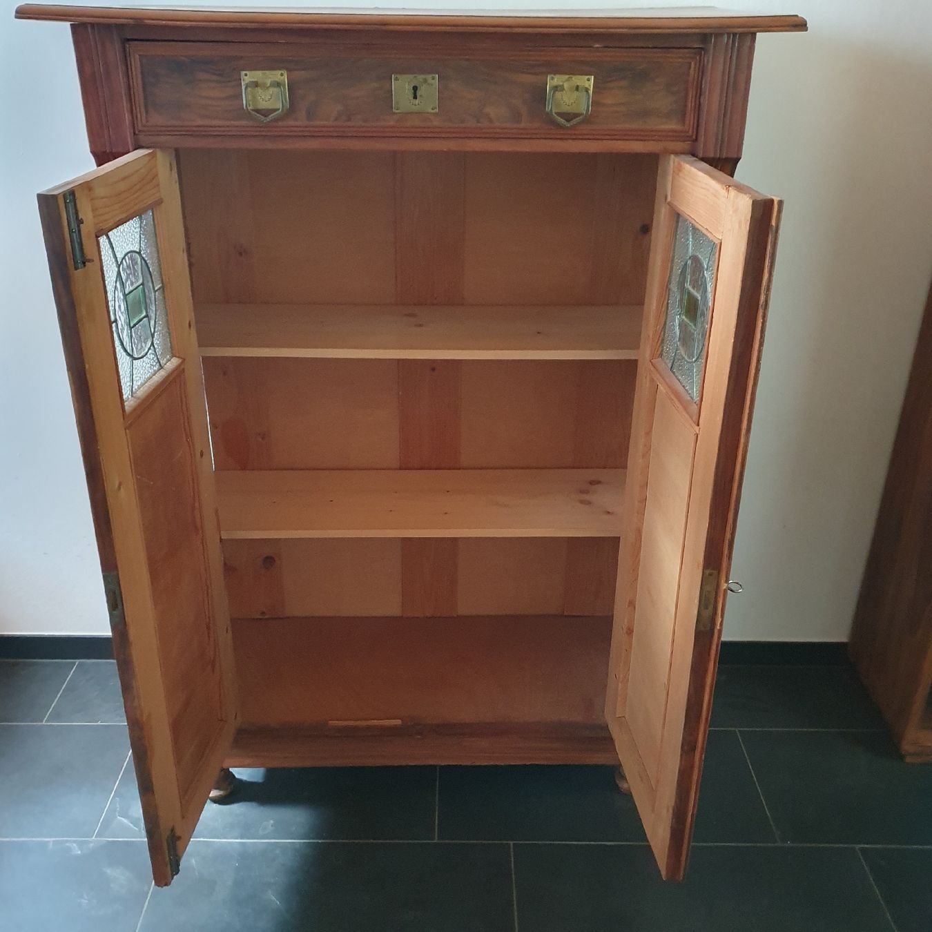 Armoires: Antiker kleiner Schrank Holz – D'occasion à Sirnach par Lemon04 1