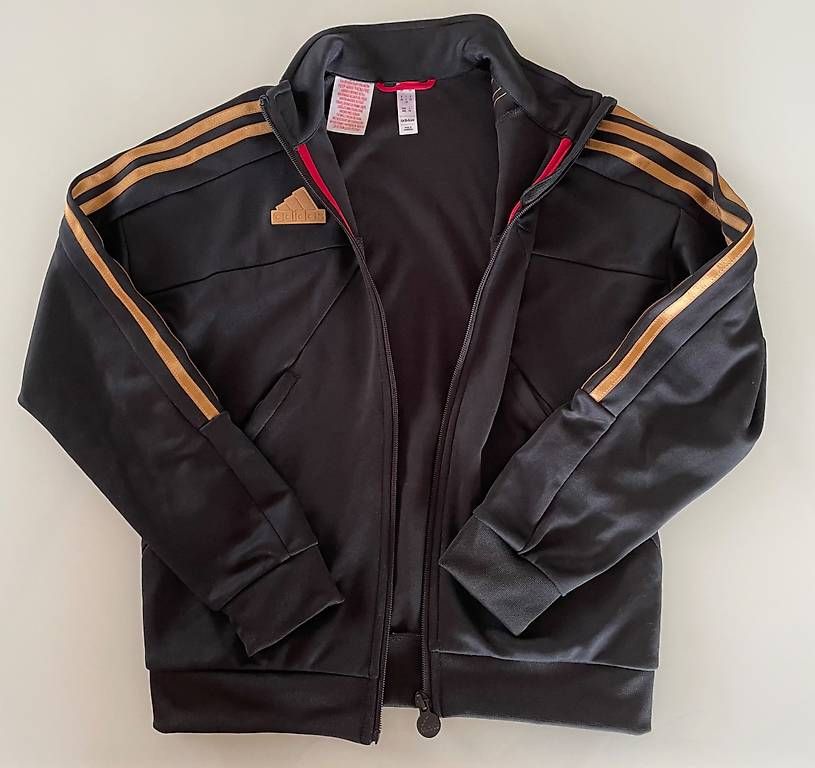 Adidas Lotti di vestiti: Kleiderpaket Adidas Gr. 152 – Usato da Lufingen venduto da mar_v5lj 1