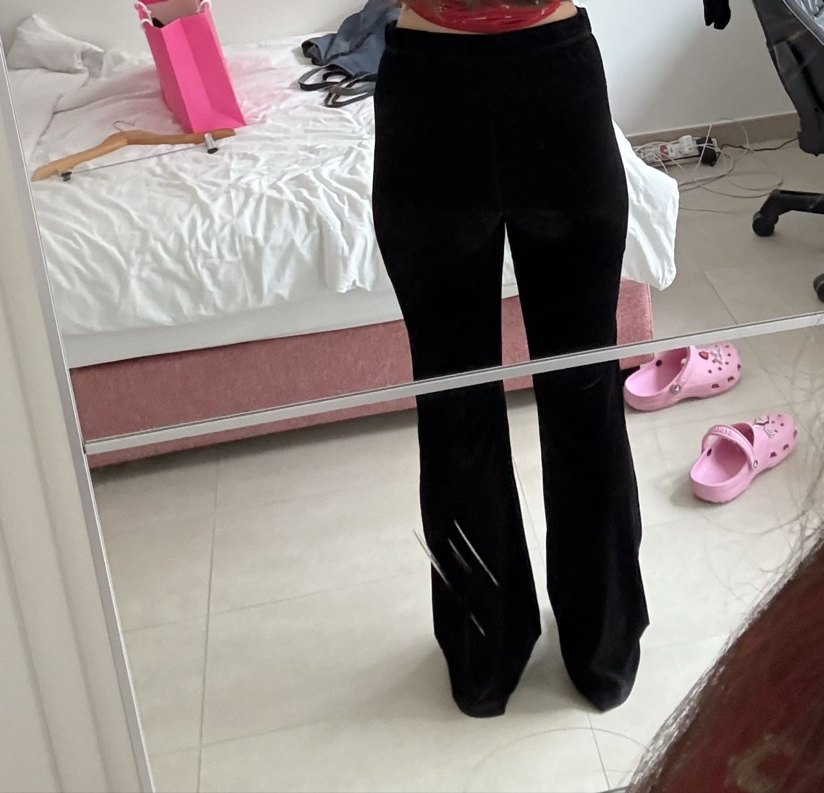 Zara Pantaloni: Pantalon velours Zara – Usato da Vésenaz venduto da ilomd 1
