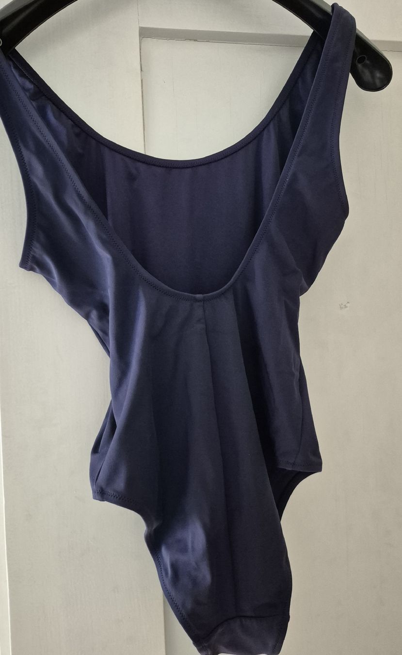 Puma Maillots de bain & Bikinis: Puma Badeanzug M, Kleid mit Blumen ca: S – Neuf (Voir description) à Adliswil par cha_fq9f 2
