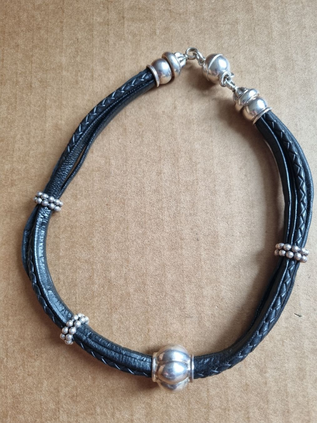 Catenine: Halskette Silber und Leder 925 – Usato da Schaffhausen venduto da Leveron13 1