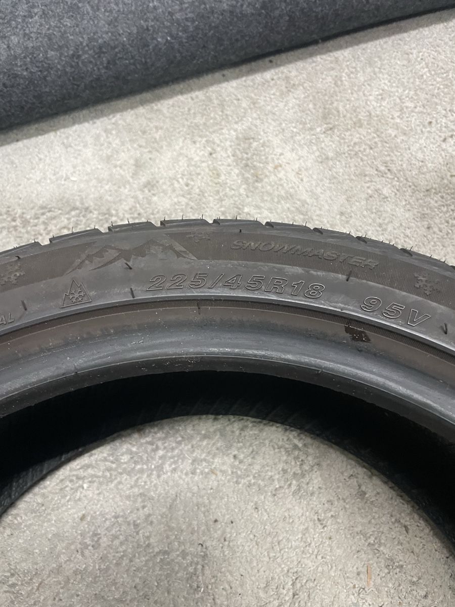 Pneumatici & Ruote complete: 2x Goodride Winterpneu 225/45R18 – Usato da Sirnach venduto da MotionModular 4