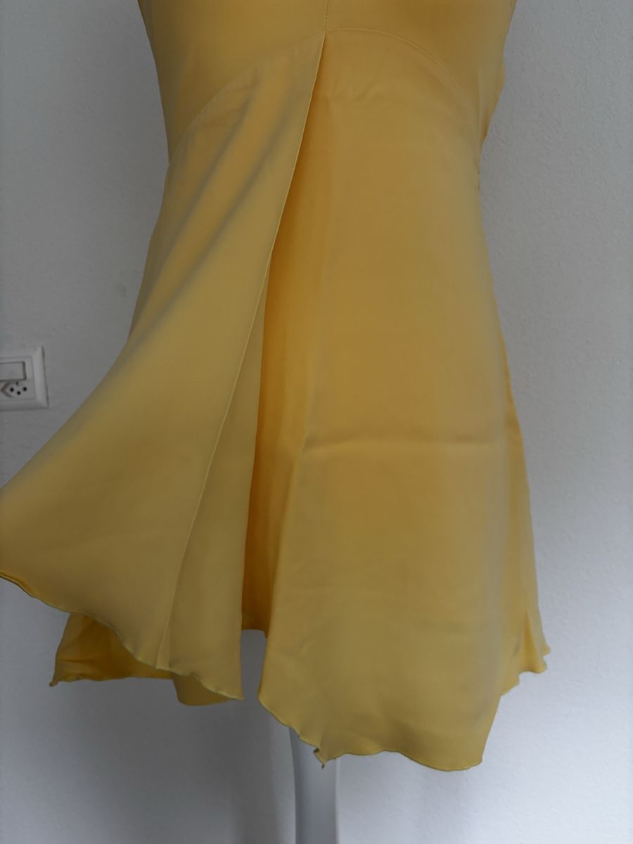 Kostüme: Valentino Sommerlich & Elegant☀️ – Gebraucht aus Wangen ZH von tel_gxb5 4
