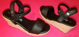 Refresh Schwarze Keilabsatz-Sandalen Grösse 37