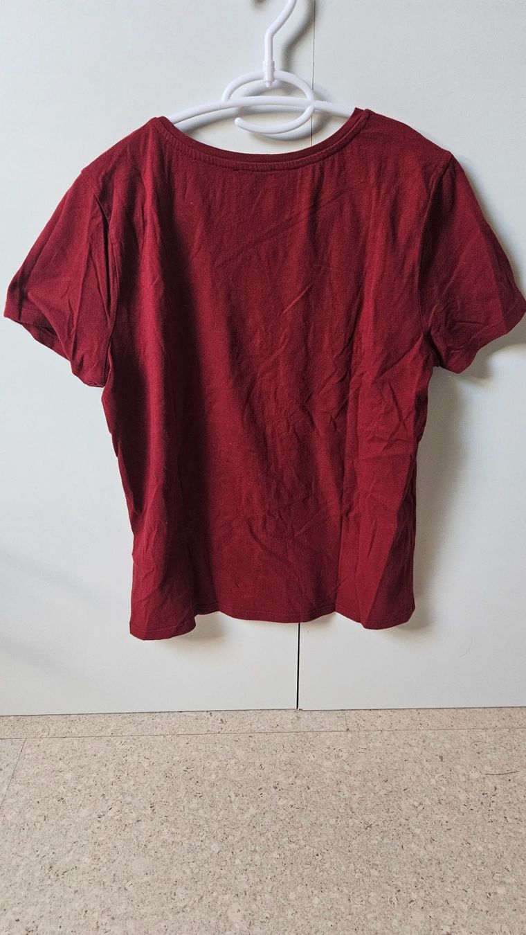 T-shirt: T-Shirt bordeauxrot – Usato da Münchenbuchsee venduto da Yothu 1