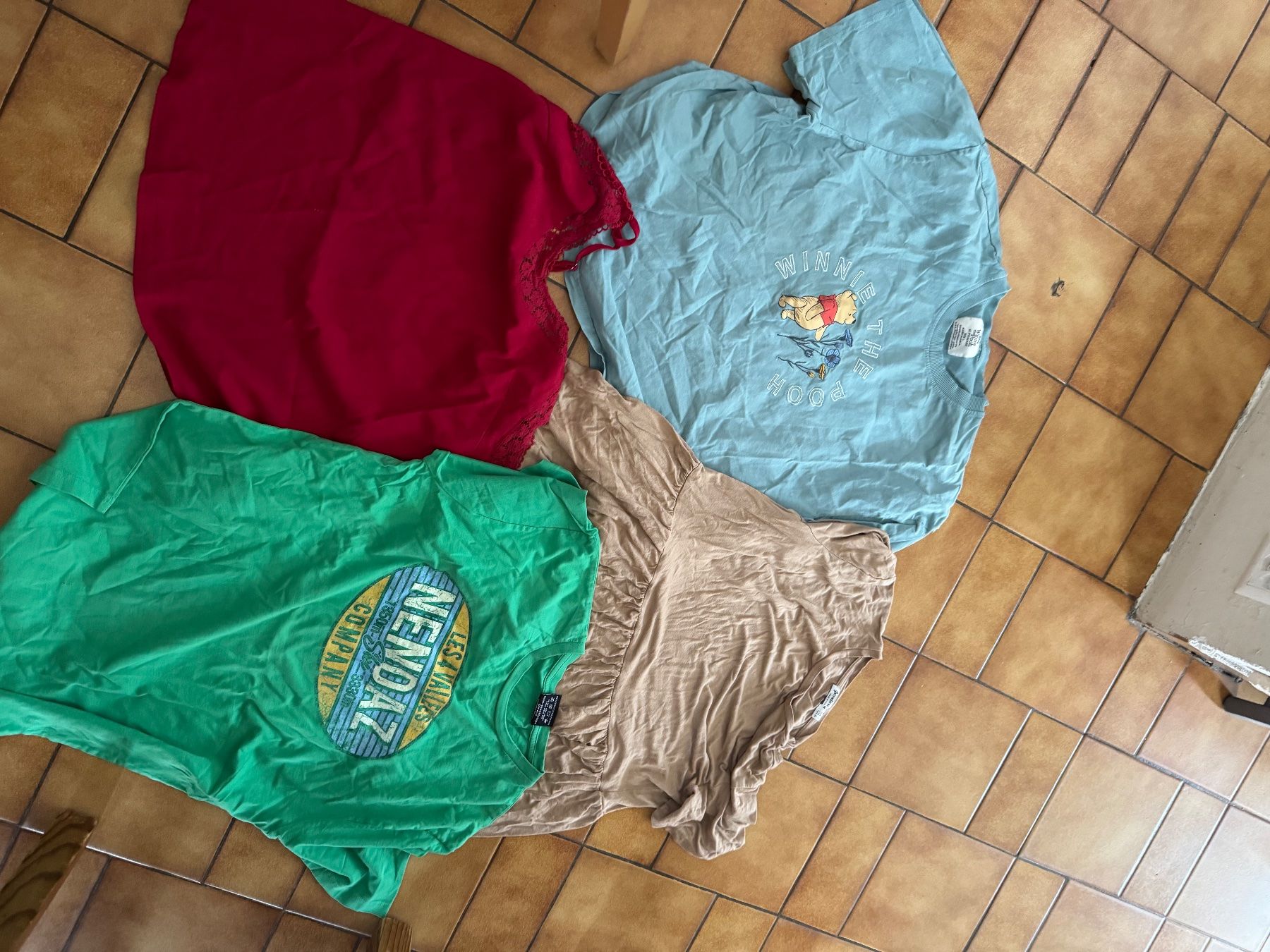 Lotti di vestiti: Lot 12 hauts Taille L Marina – Usato da Veyrier venduto da Kimedovapa_1 2