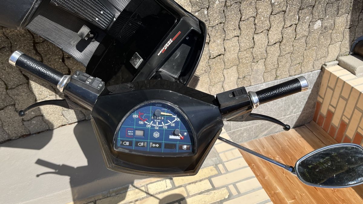 Strada: Piaggio Vespa Pole Position PX 125 T5 – Usato da Guntershausen venduto da Coast 1
