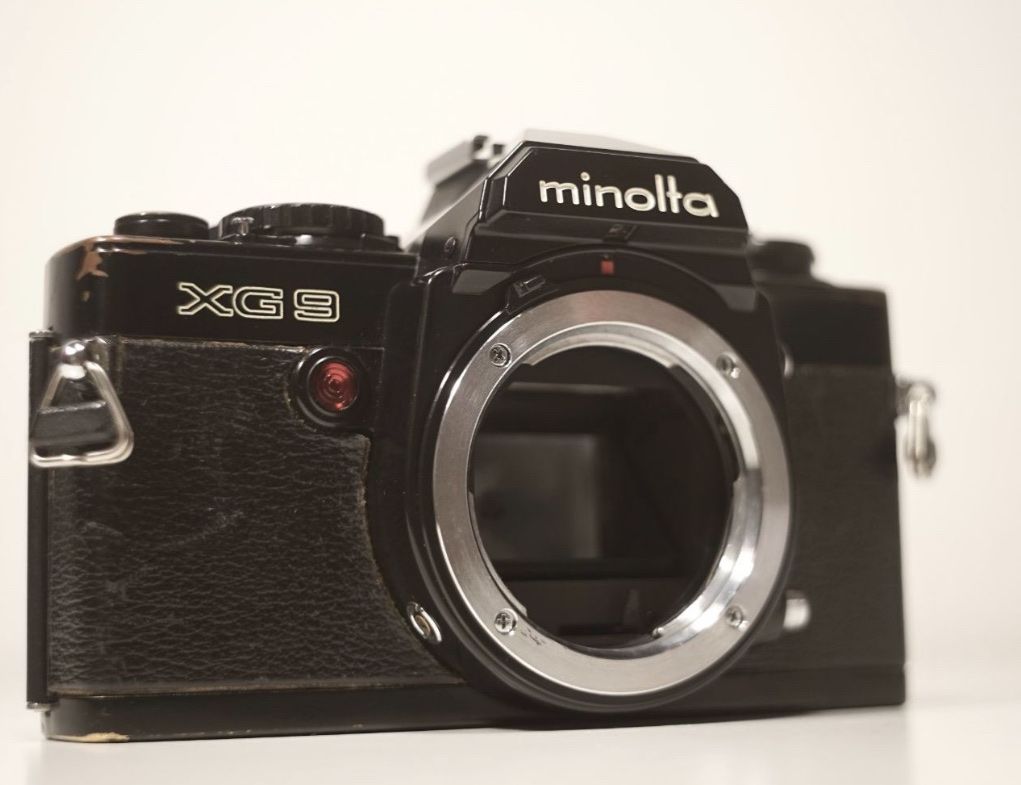 Minolta Fotocamera: Minolta XG-9 argentique – Usato da Boudry venduto da martin8mum