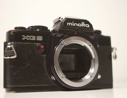 Minolta XG-9 argentique