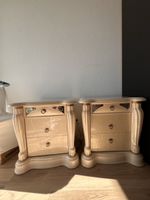 2 Nachttische beige mit Schubladen neuwertiger Zustand