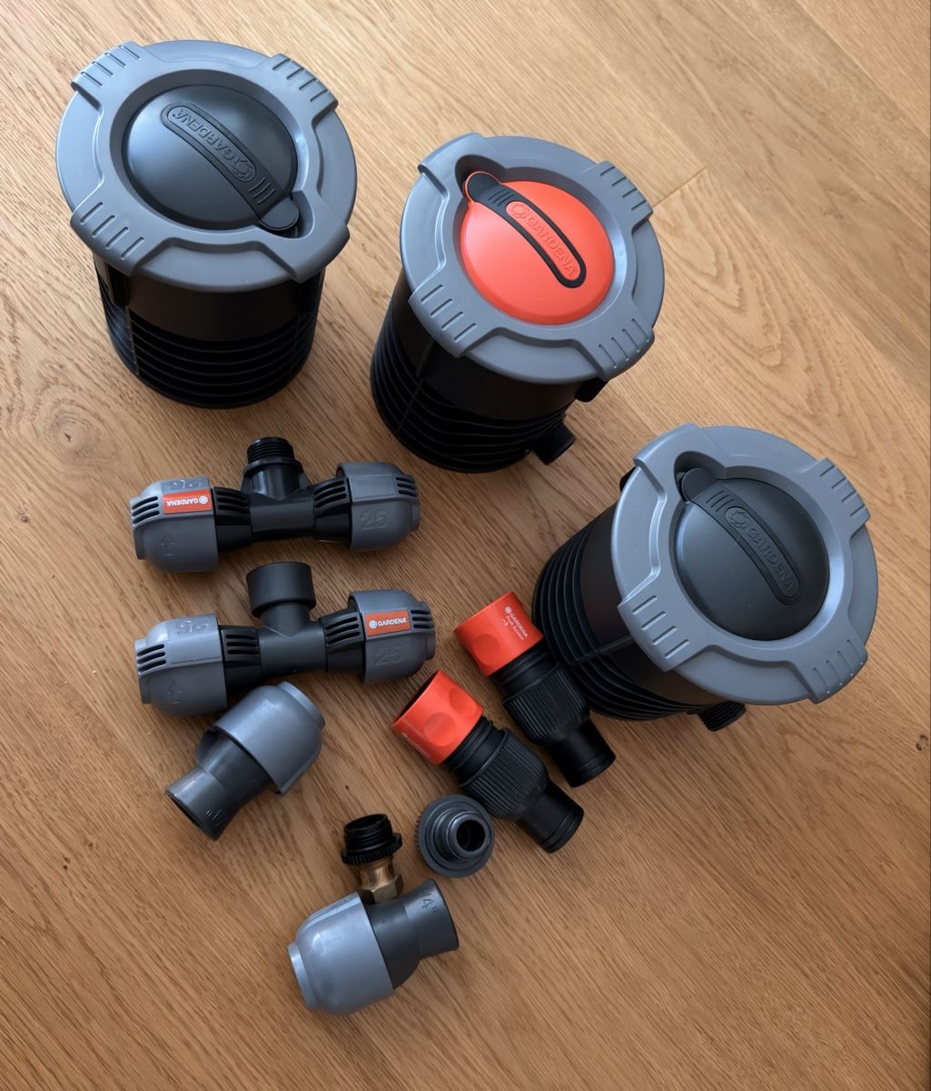 Gardena Tubi & Tubi flessibili: Gardena Pipeline Set - neu, fast komplett – Nuovo (secondo la descrizione) da Heerbrugg venduto da predch 2