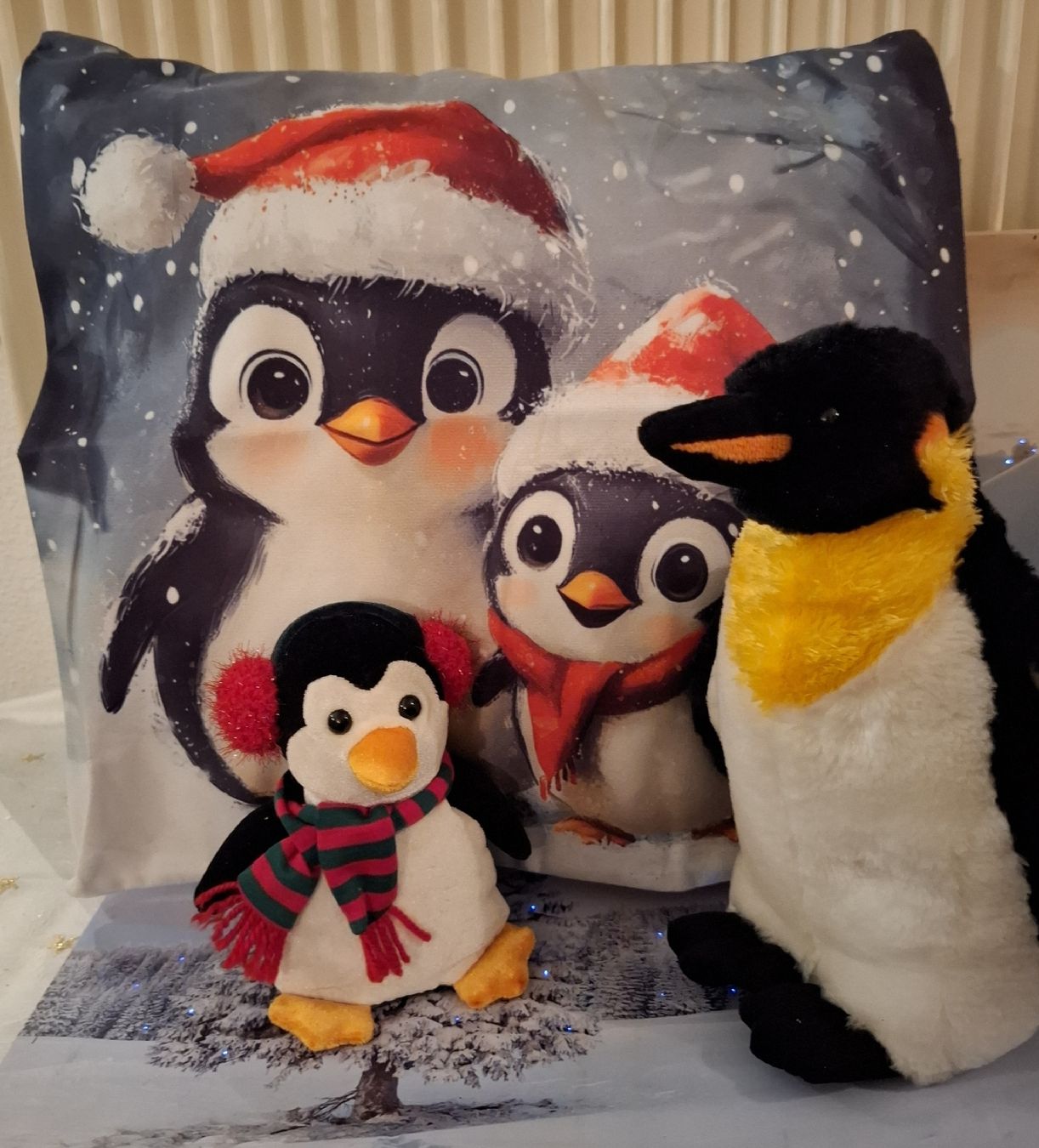 Toutes les décorations: 2 ÄLTERE PINGUINE MIT SAMTKISSEN – Neuf (Voir description) à Gretzenbach par schibaya