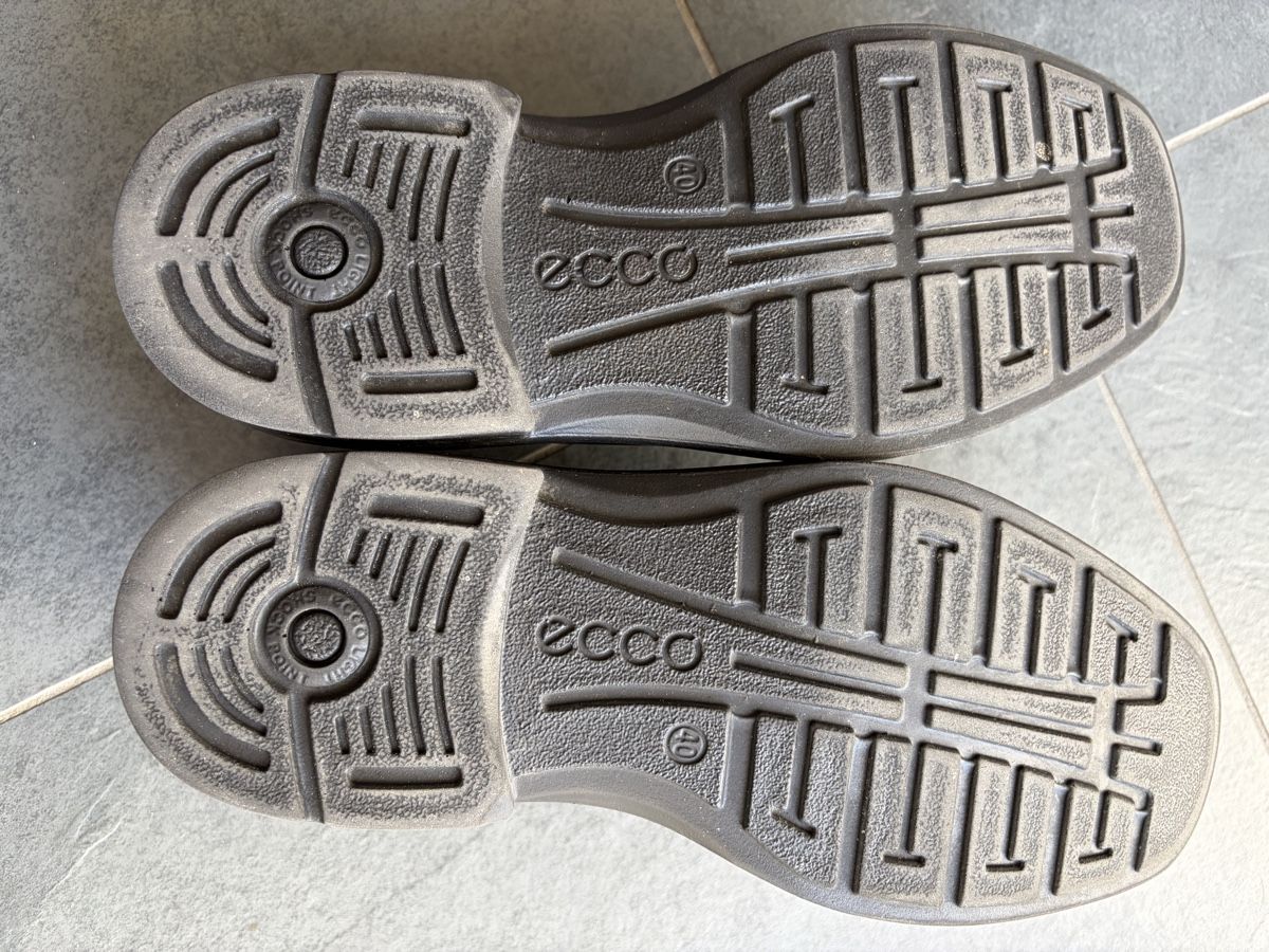 Ecco Scarpe da uomo: Herrenschuhe ECCO, schwarz, Gr. 40 – Usato da Zürich venduto da Hoco0 3