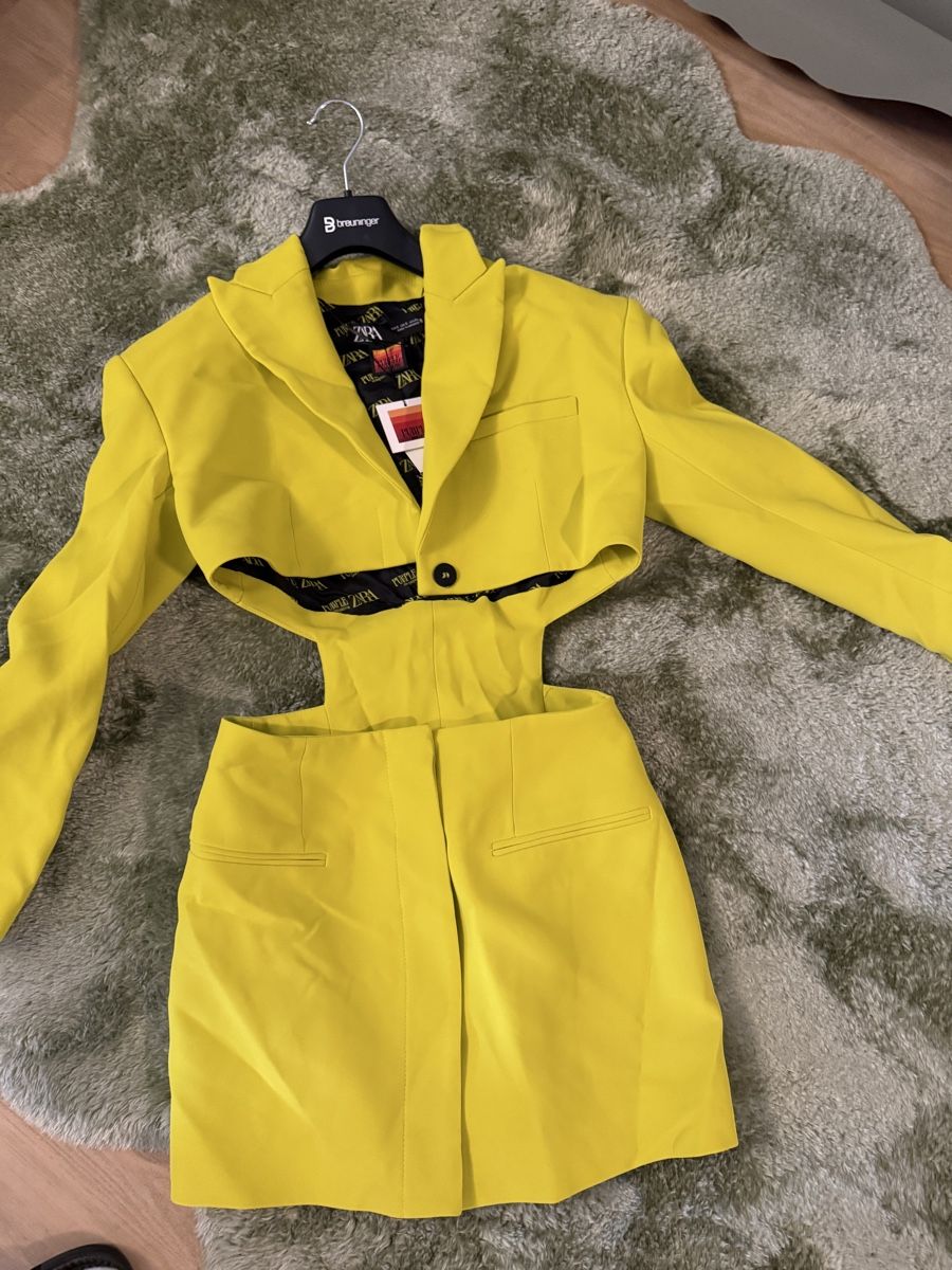Zara Kleider: Zara Kleid – Neu und originalverpackt aus Kaiseraugst von Bil2305