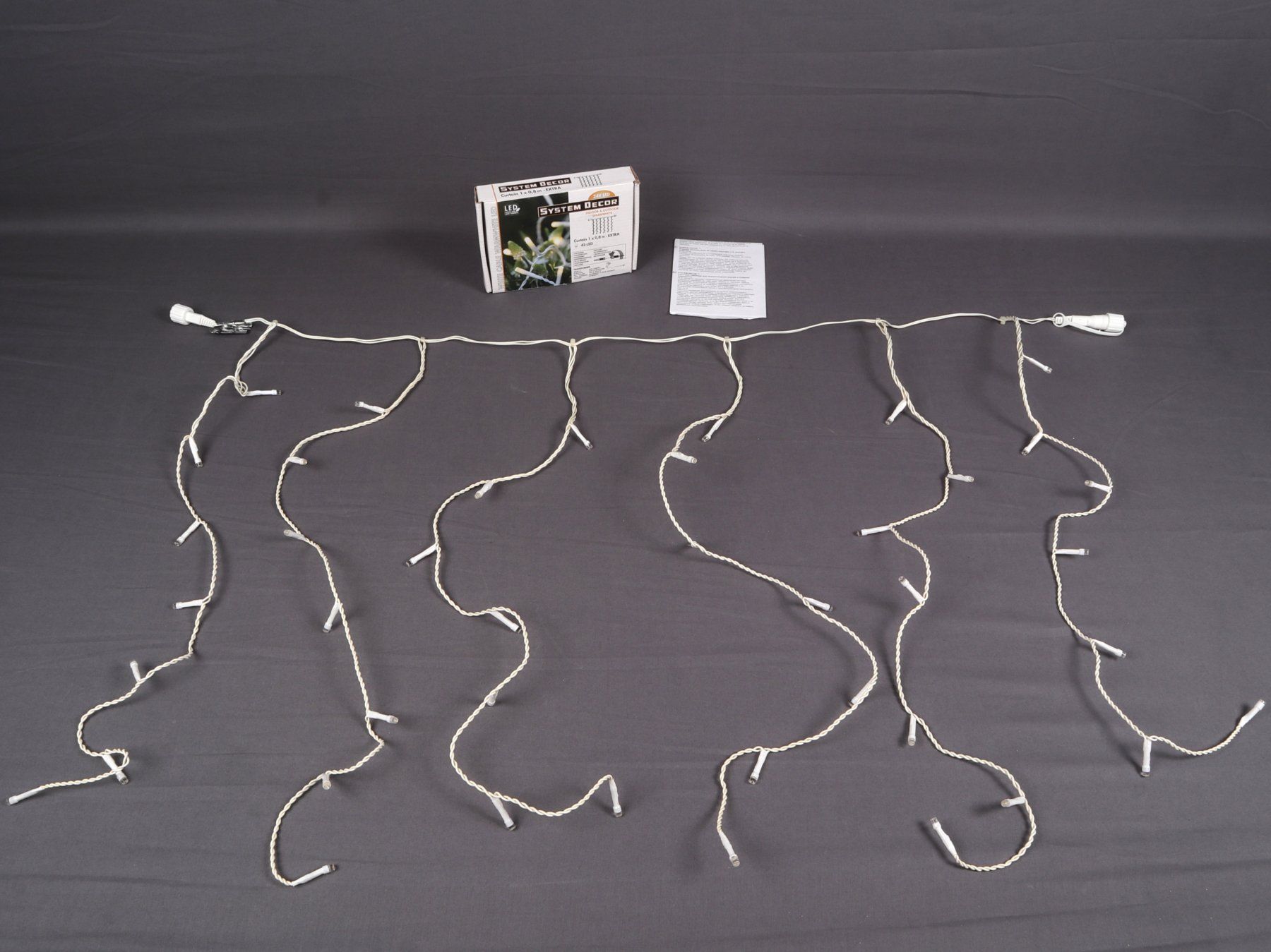 Lichterketten & Leisten: SYSTEM DECOR Lichtvorhang 42-LED 0.8m – Neu (gemäss Beschreibung) aus Steinen von Restwert_Steinen