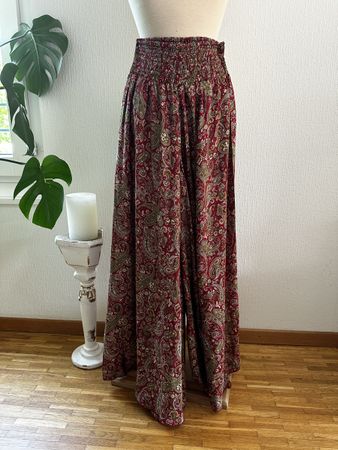 Pantalon ample imprimé 70% soie 30% viscose taille unique