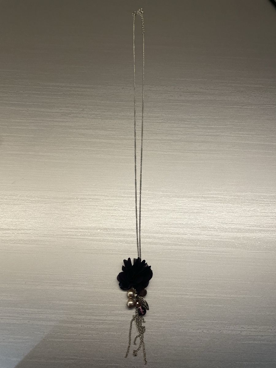 Catenine: Lange Statement Kette Blume Perlen Boho Vintage – Usato da Heitenried venduto da Steffundsasch
