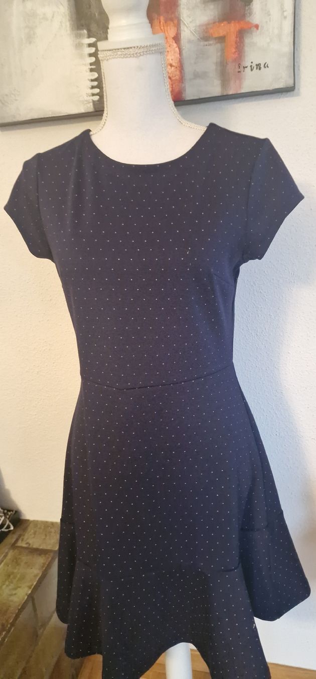 Vestiti: GAP Kleid, dunkelblau mit Punktmuster Gr S – Usato da St. Gallen venduto da mania03 1