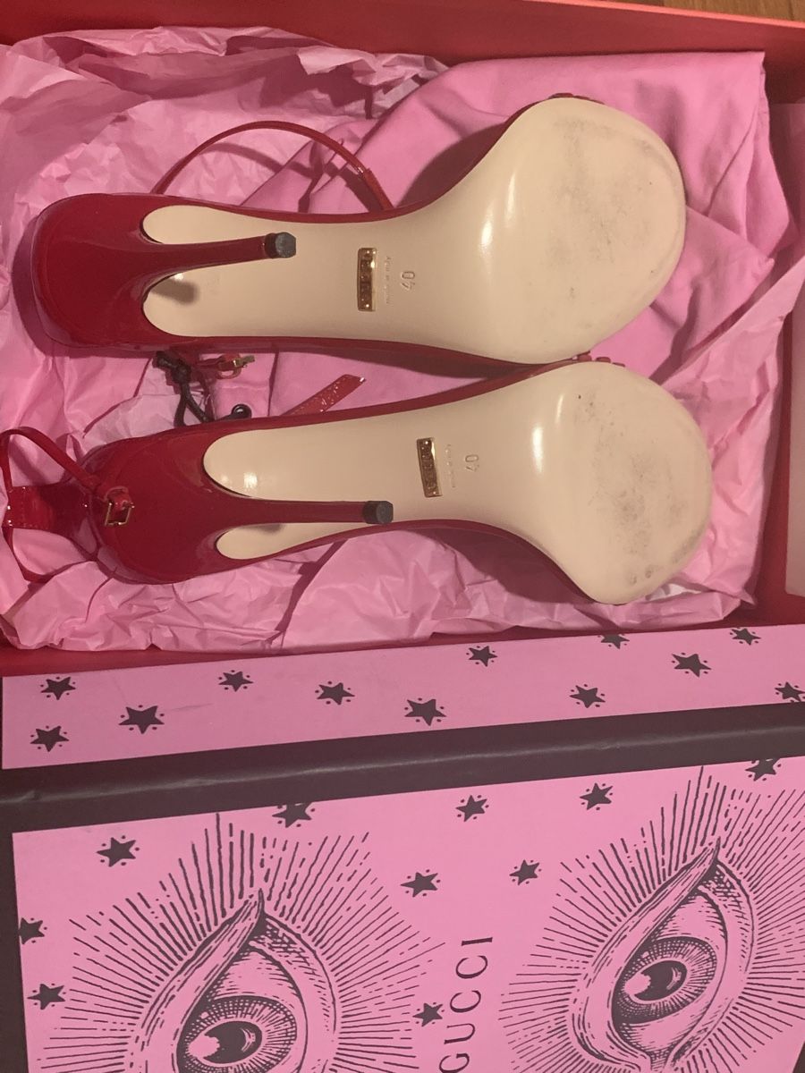 Gucci Scarpe da donna: GUCCI et Stuart Weitzman Size:40 – Nuovo (secondo la descrizione) da Lausanne venduto da Nat_Sha 3